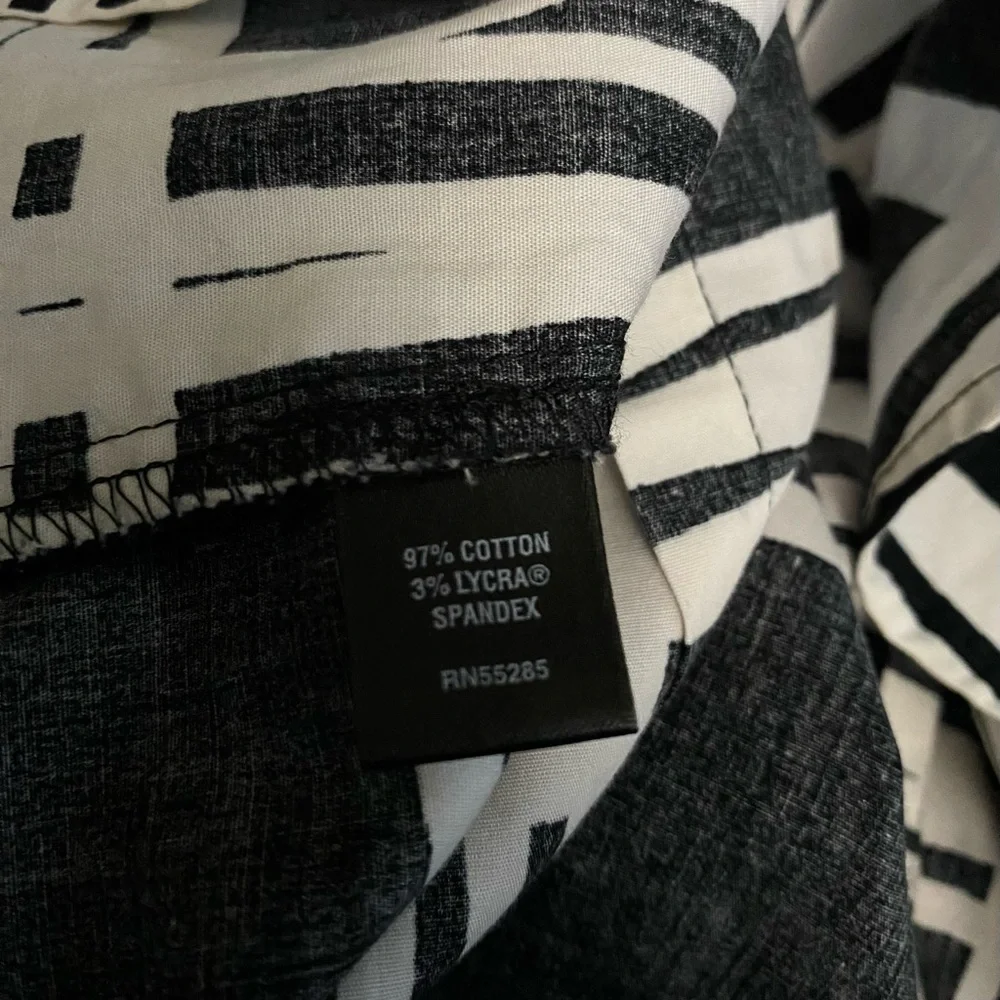 Express black white